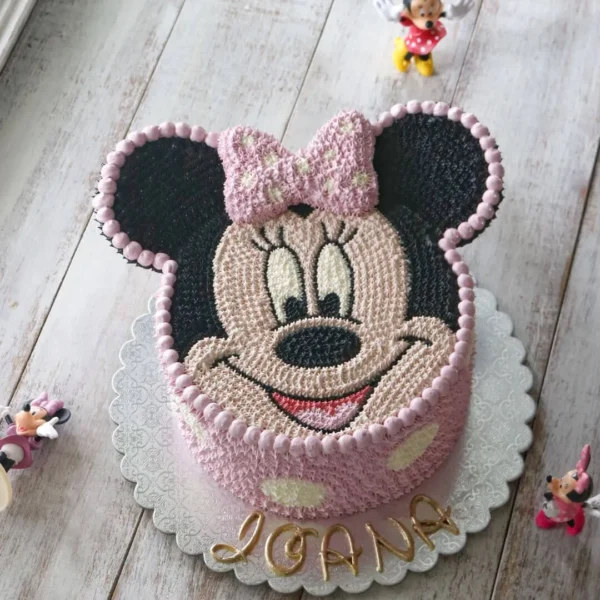 Minnie Frosting Cake